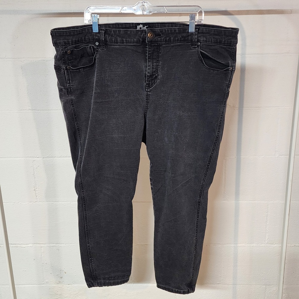 CLEARANCE 💲6️Body Sculpt Celebrity Black Rinse Cropped Jeans Plus‎ 24S Stretchy